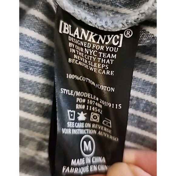 BlankNYC Blue White Striped Denim Shirt Jacket Raw Hem Cropped Size M Pockets - Picture 7 of 8